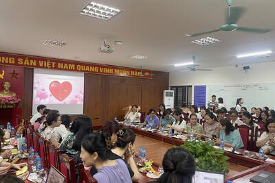 Giao lưu chuyên môn