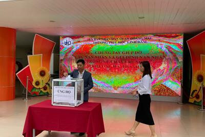 Ủng hộ nạn nhân cháy chung cư